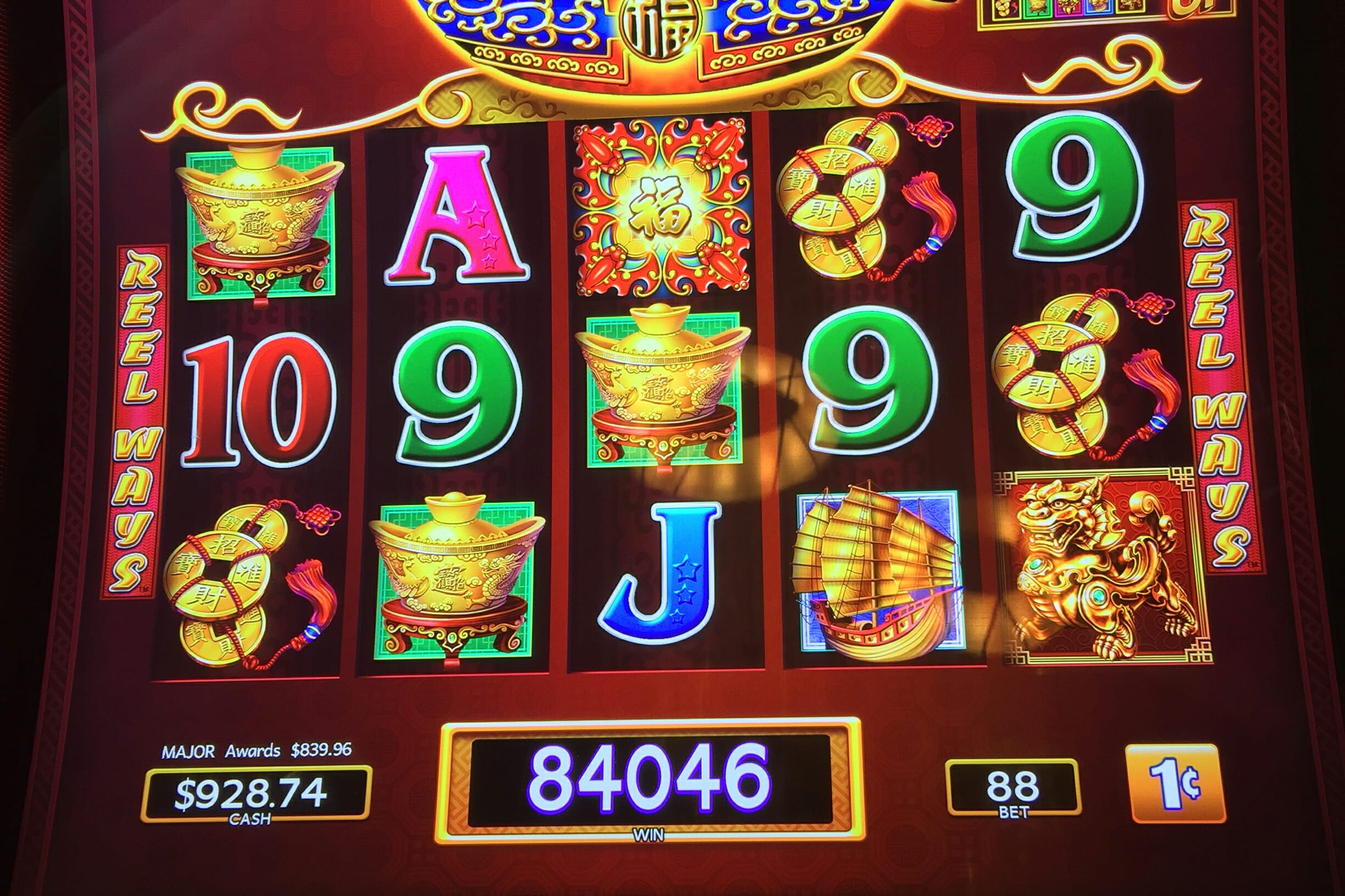 Dancing drums slot machine for sale