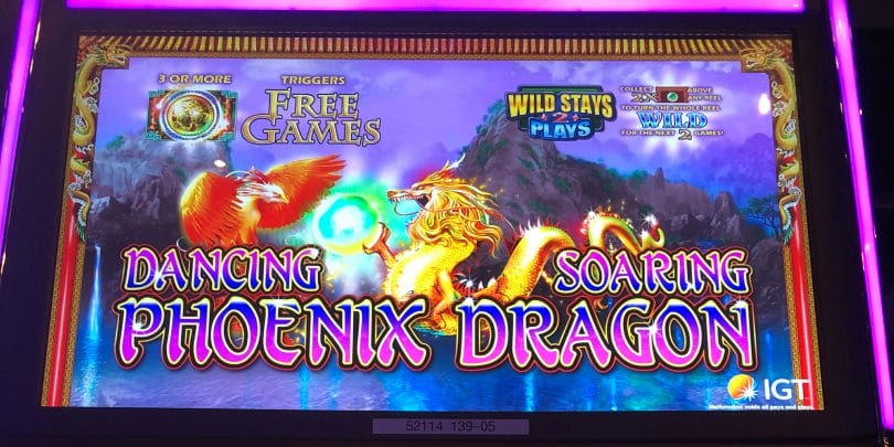 Dancing Phoenix Soaring Dragon by IGT