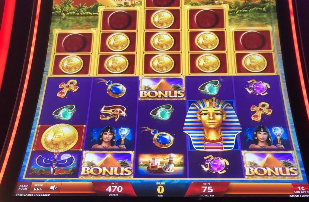 Golden Egypt Grand by IGT free spins triggered