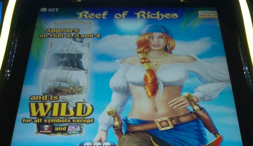 Reef of Riches by IGT top box