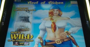 Reef of Riches by IGT top box