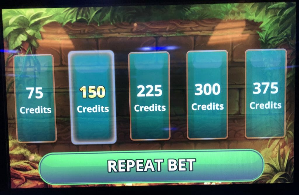 Golden Jungle Grand by IGT bet panel