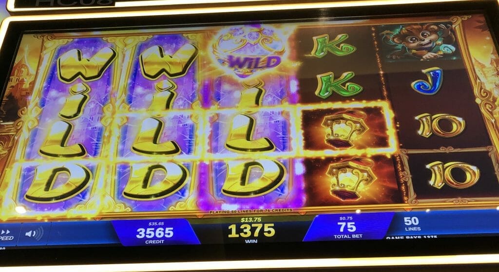 It's Magic: Amber by IGT three wilds active