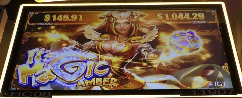 It's Magic: Amber by IGT top screen
