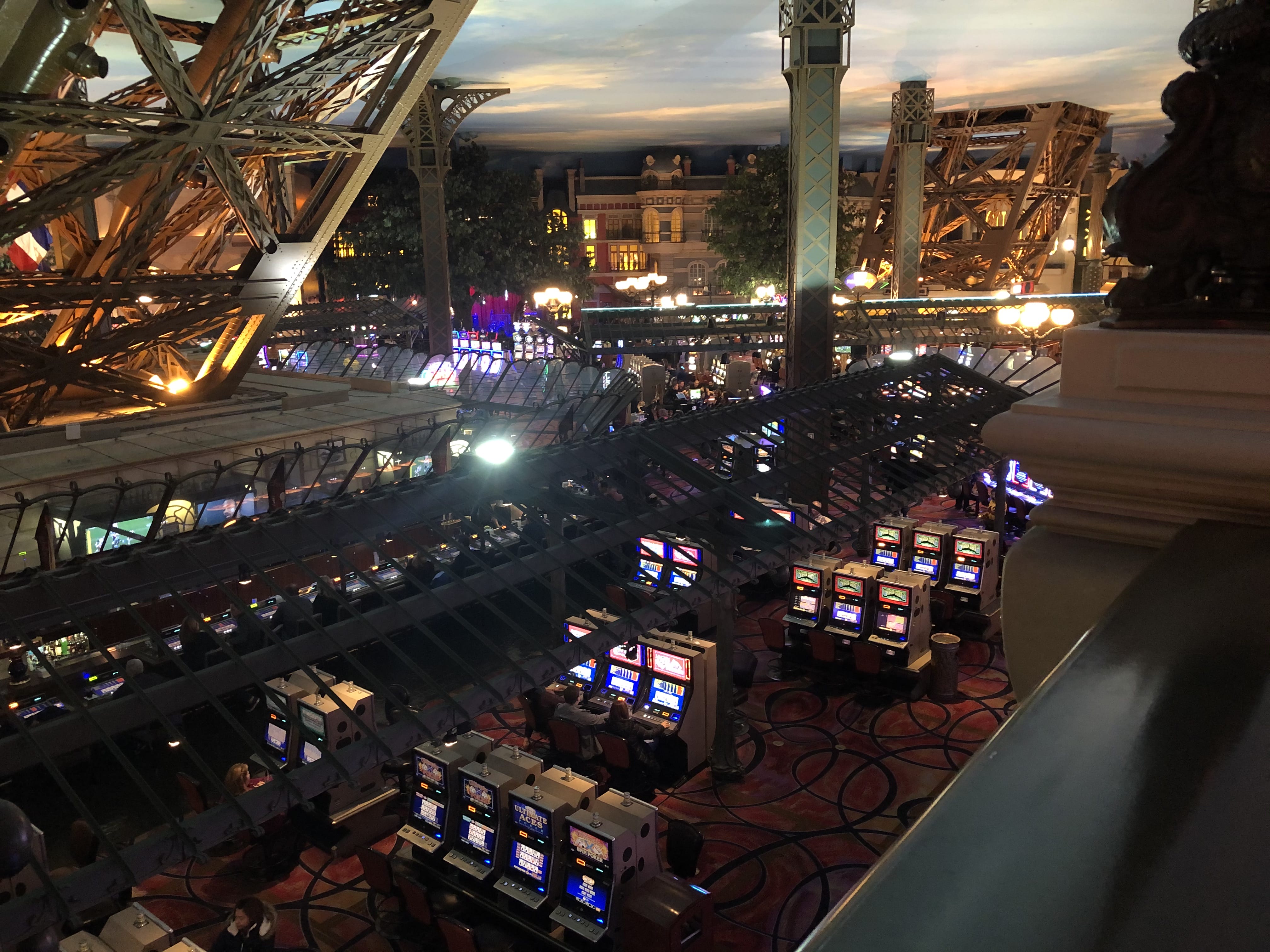 the paris casino in las vegas