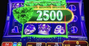 Jewel Reward by Konami green gems big win
