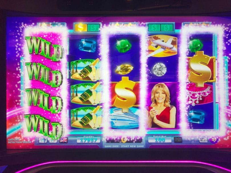 Wheel of Fortune 4D by IGT three wild reels