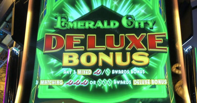 Wizard of Oz Emerald City by Scientific Games deluxe bonus