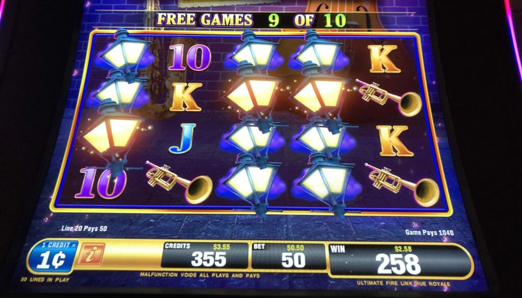 Ultimate Fire Link by Bally Rue Royale free spins bonus