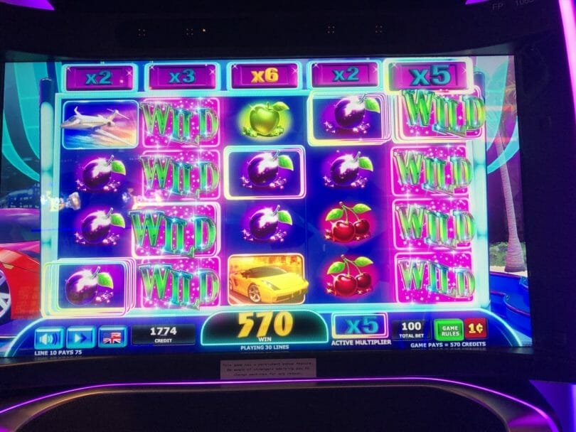 Wheel of Fortune 4D More Money by IGT