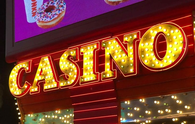 Ways to Win More Often at the Casino – Know Your Slots