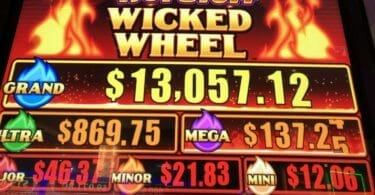 Smokin Hot Stuff Wicked Wheel progressives