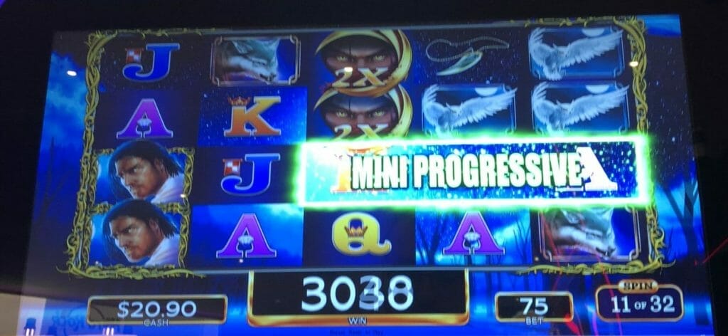 Call of the Moon by WMS mini progressive awarded