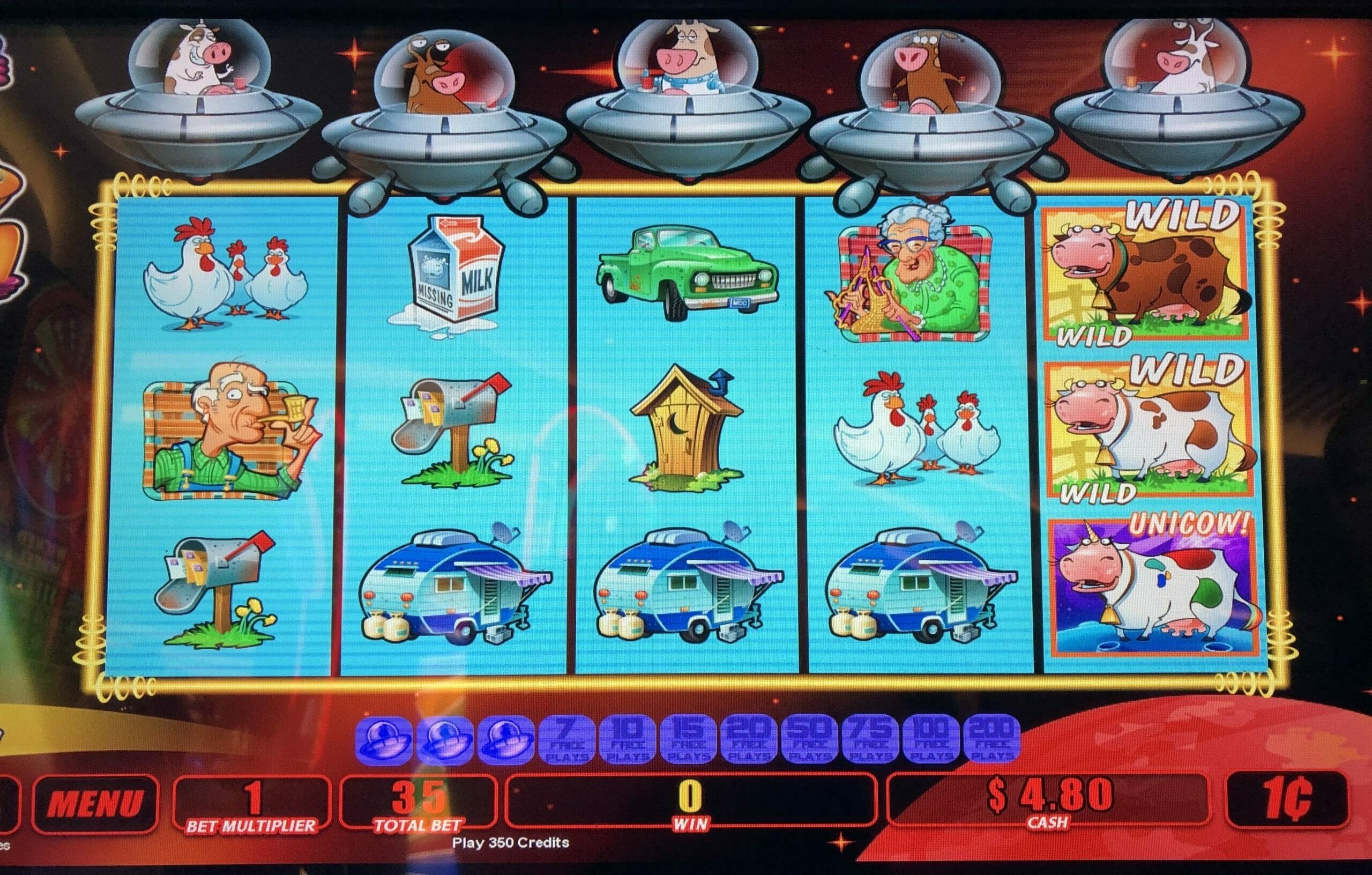 invaders from the planet moolah slot rtp