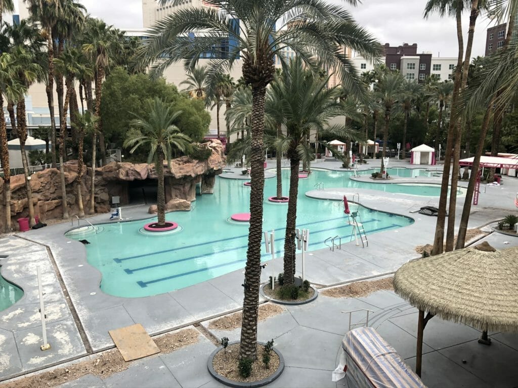 Flamingo pool complex