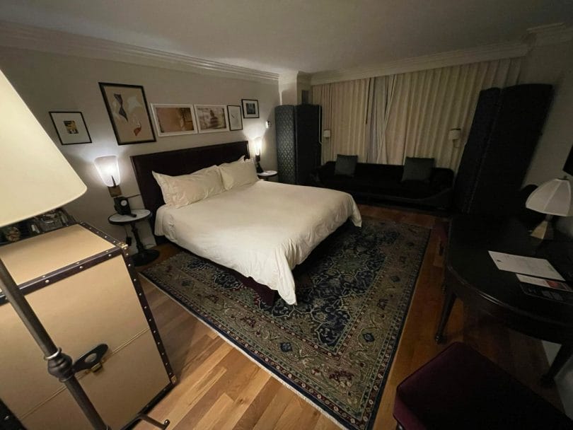 Nomad at Park MGM king bed room