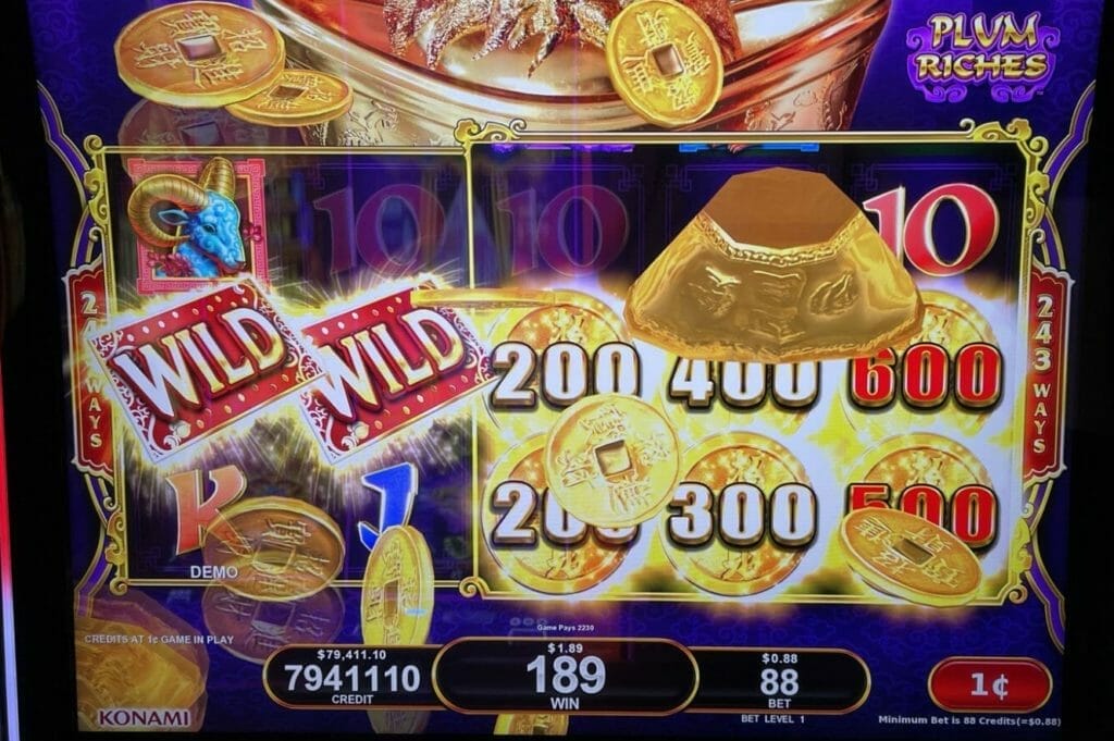 Lucky Envelope by Konami envelope win