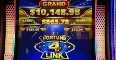 Fortune Link 4 by IGT progressives and logo