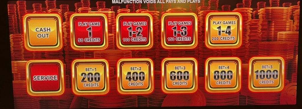 Wonder 4 Boost Gold by Aristocrat bet panel