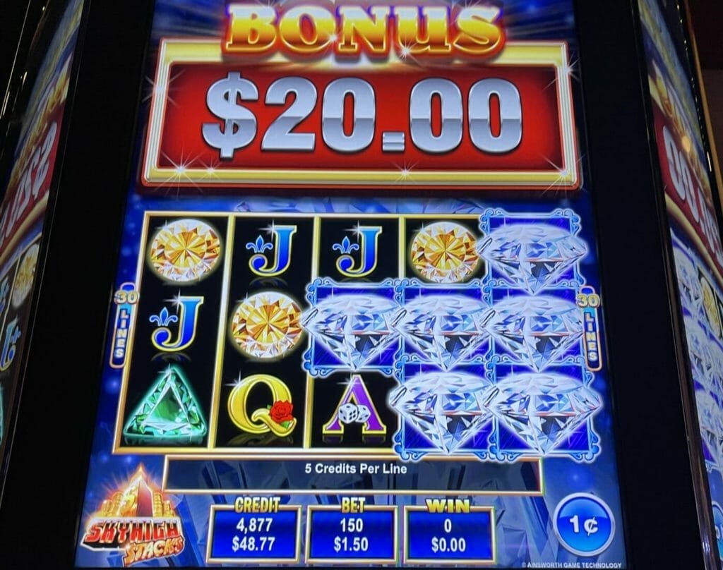 Diamond Avalanche by Ainsworth five of a kind bonus line hit