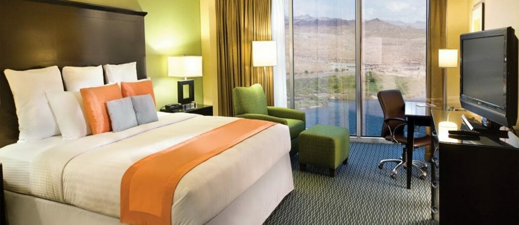 Aquarius Riverview King room