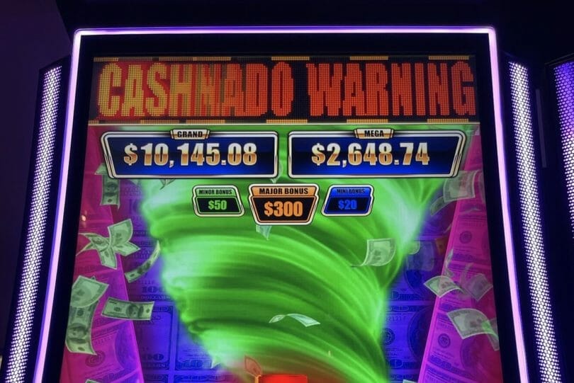 Cashnado by Everi topper and progressives