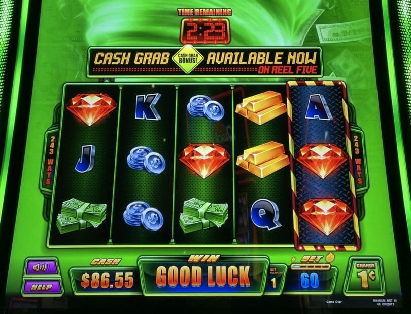 Cashnado by Everi cashnado alert active