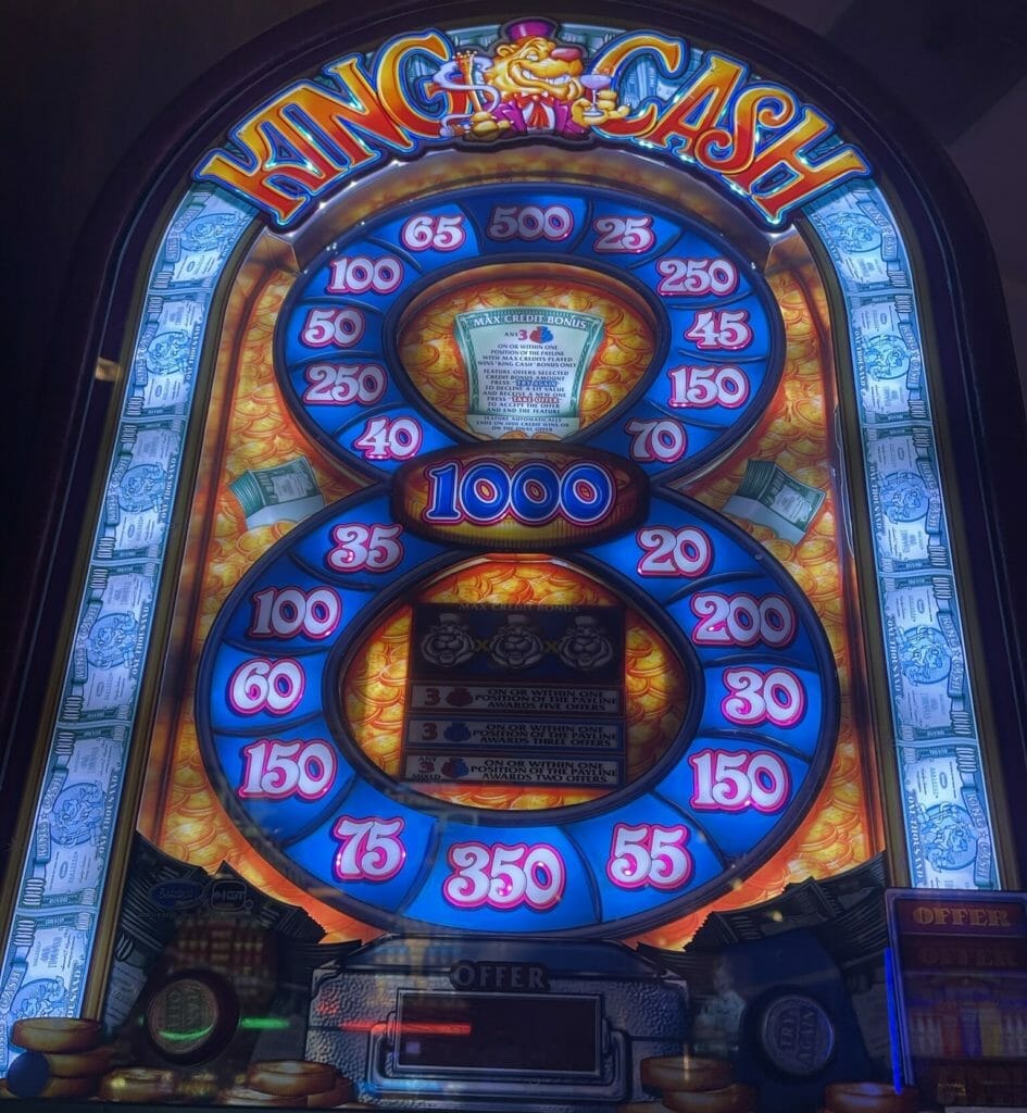 King Cash by IGT top box