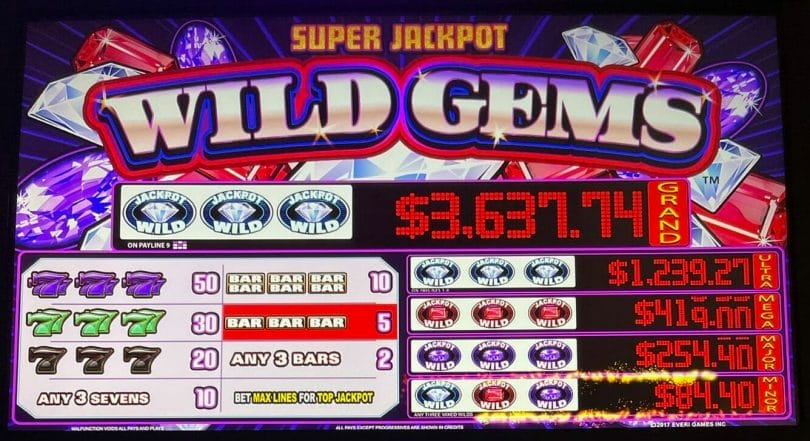 Super Jackpot Wild Gems by Everi pay table