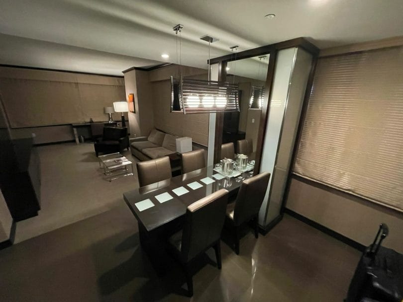 Vdara executive corner suite dining area
