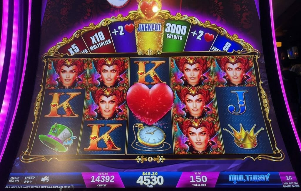 Queenie by IGT 30x line hit