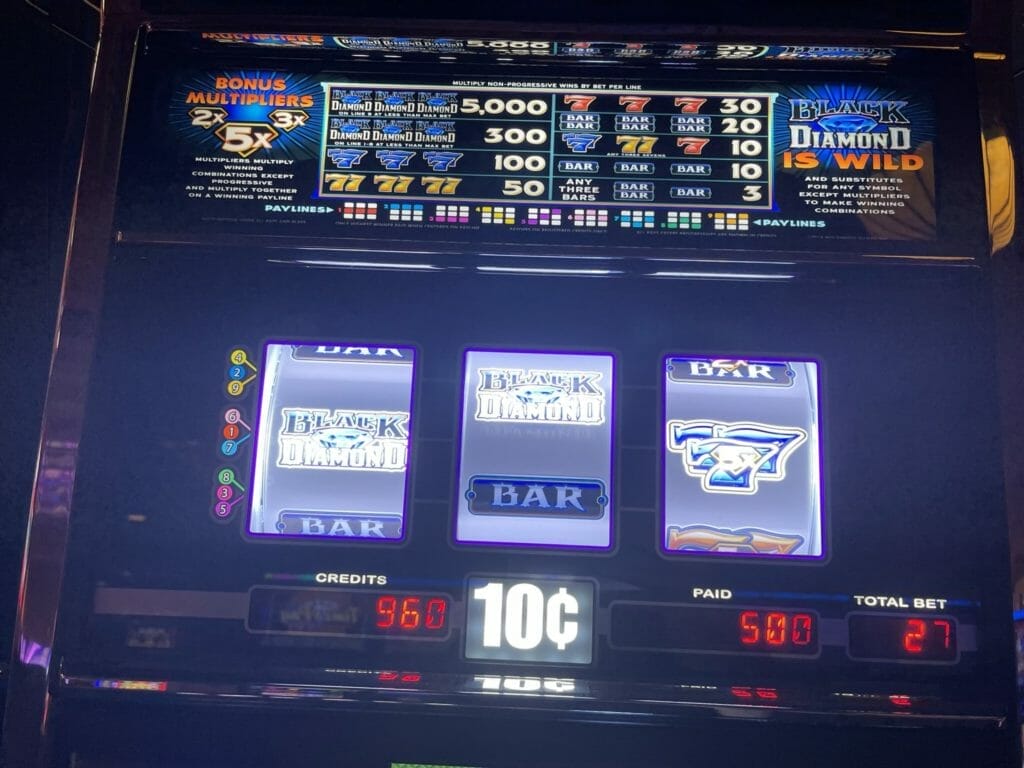 Black Diamond by Everi pay table and $150 win