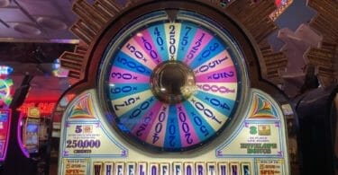 Wheel of Fortune Classic by IGT wheel