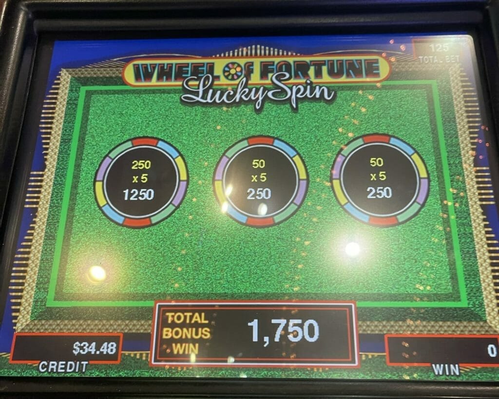 Wheel of Fortune Lucky Spin by IGT three spin outcome